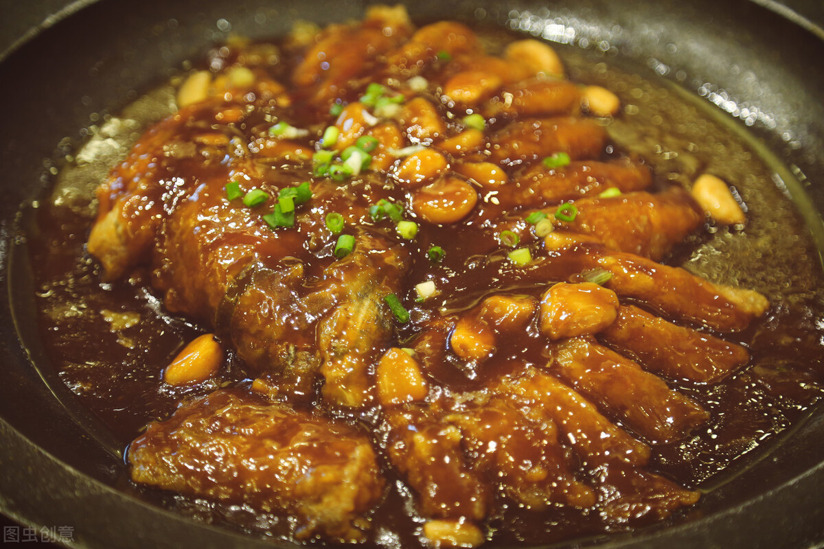 炖鱼去腥用什么方法最好呢,烹饪鱼去腥小技巧