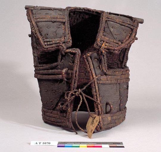 三国演义藤甲兵的藤甲是怎么做的,诸葛亮喜欢火烧藤甲军吗