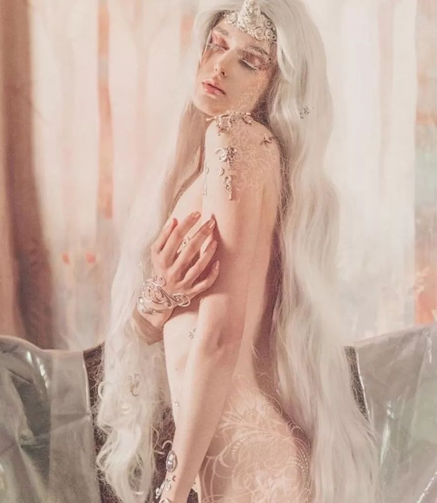 33岁俄罗斯真人芭比,俄罗斯模特像芭比娃娃