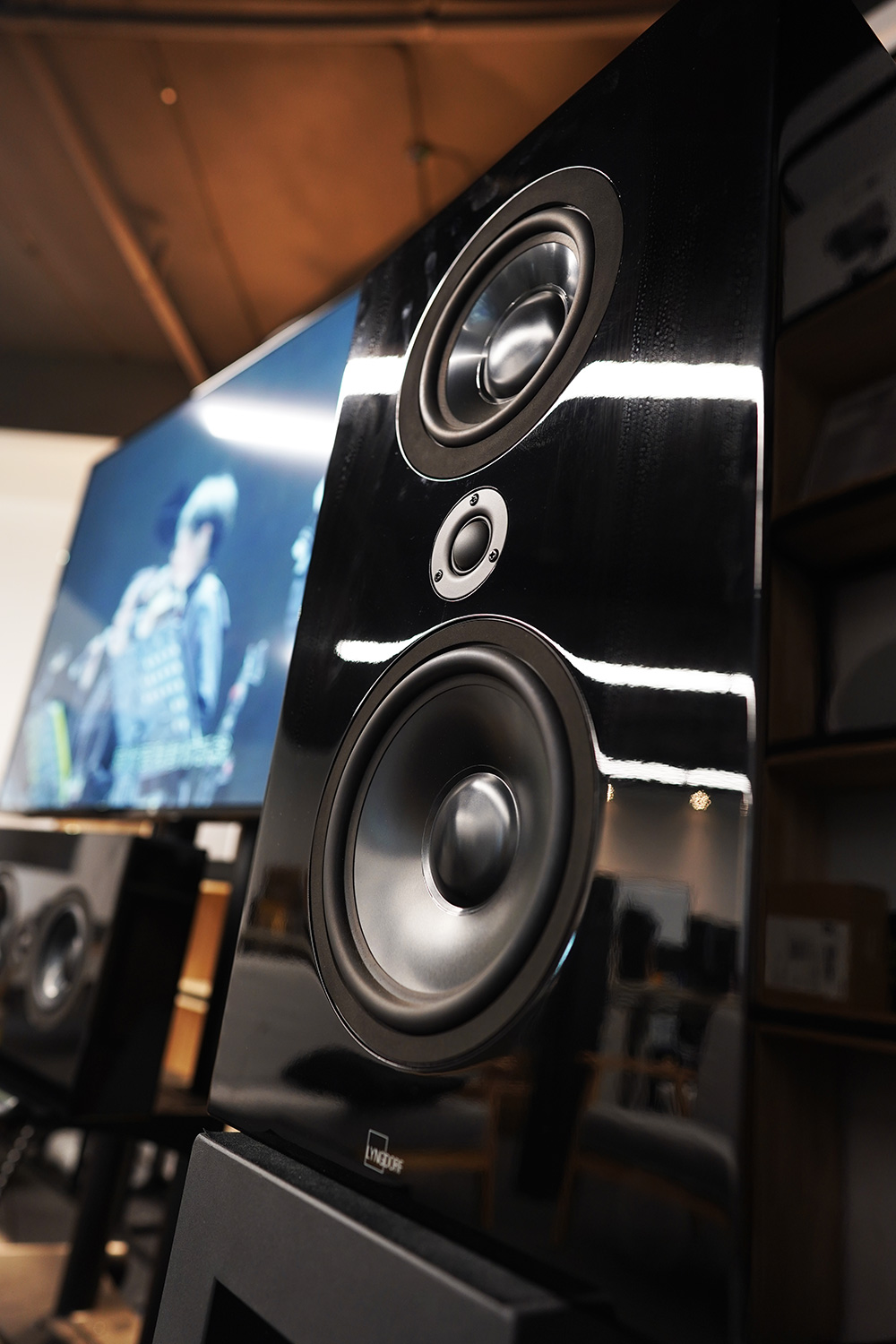 15平方家庭影院音响推荐,极简风家庭影院装修效果