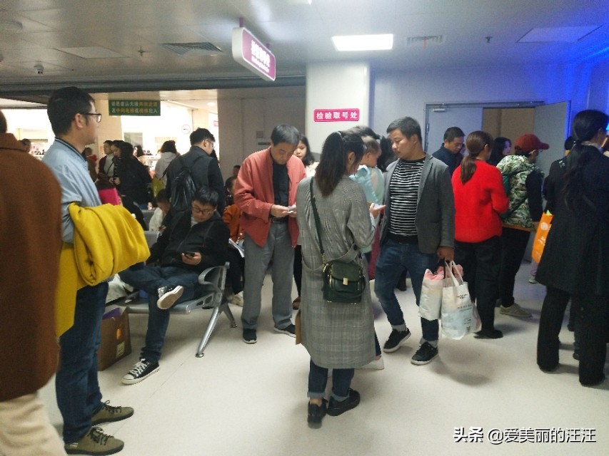 时隔三天再次来到湖北省妇幼保健院，人依然的多，太不容易了！