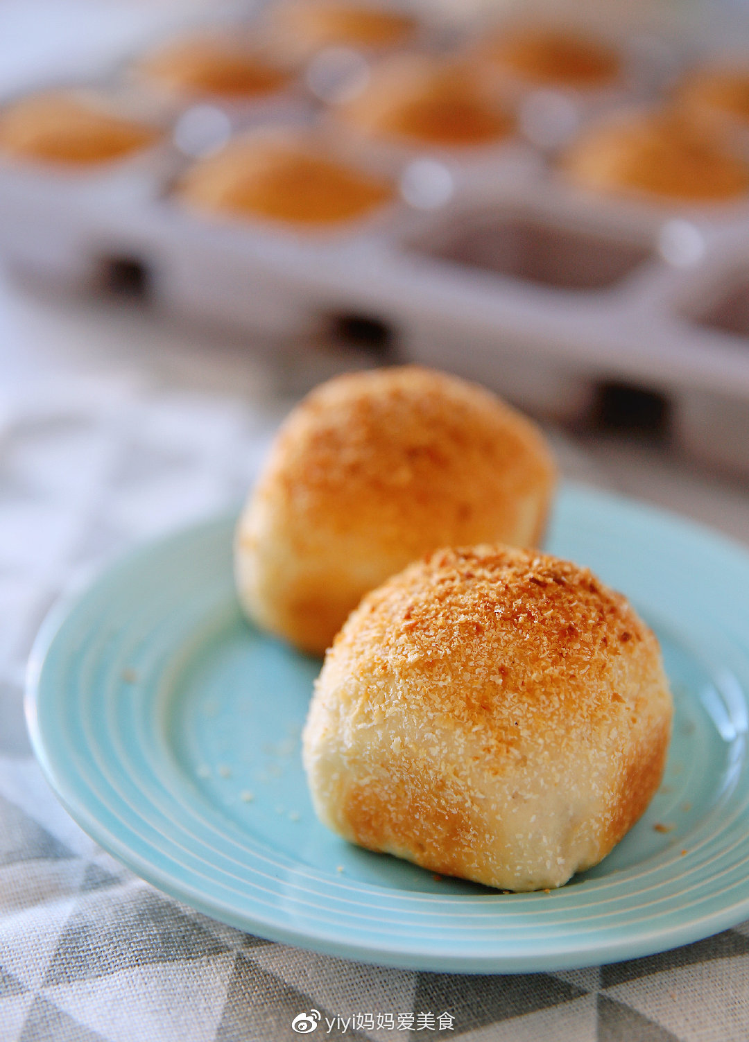 椰蓉白面包最简单的做法,椰蓉面包做的最好的视频