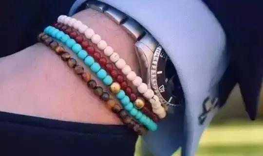 佛珠手串别乱戴图片,小叶紫檀手串戴左手还是戴右手