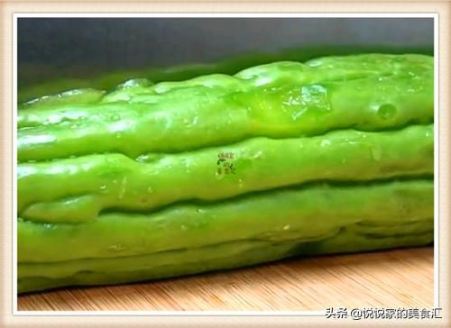 咸蛋苦瓜,苦瓜炒咸蛋怎么不腥