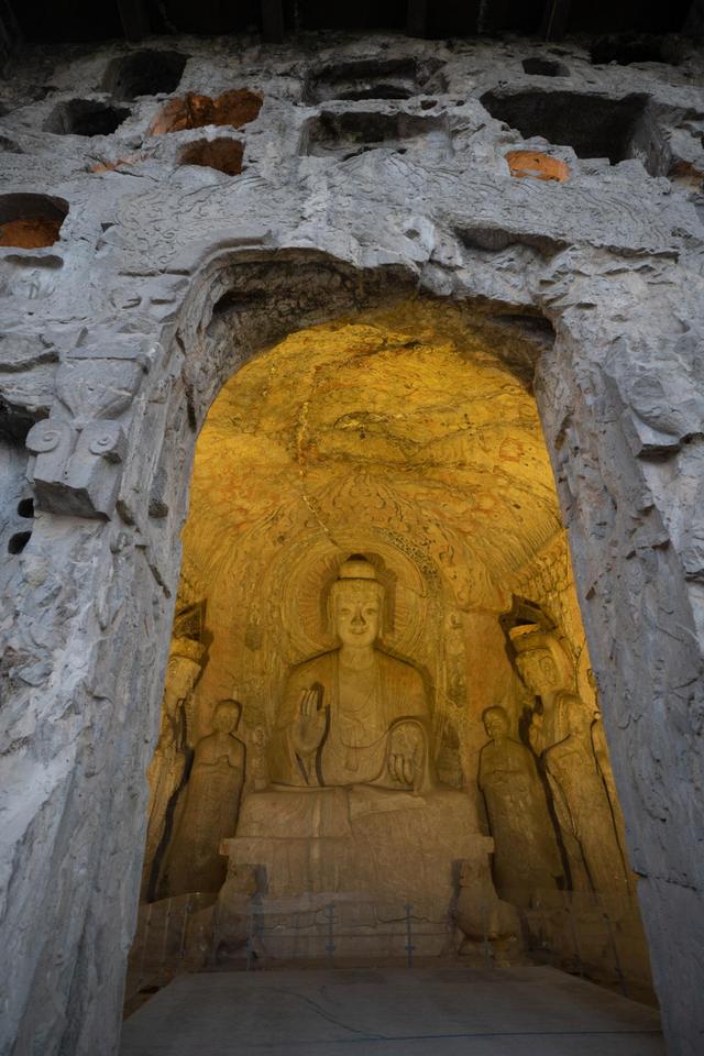 龙门石窟中国四大石窟之一,龙门石窟是中国四大石窟之首吗