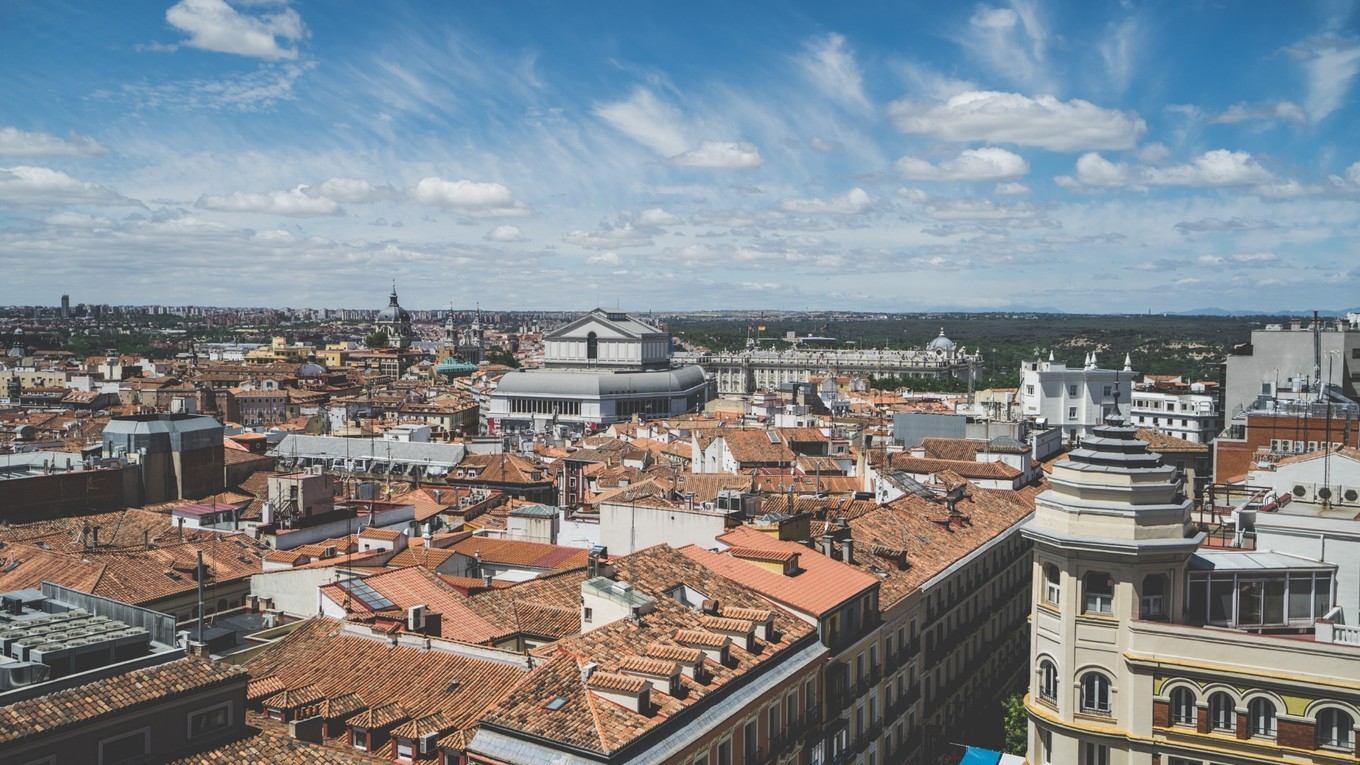马德里皇宫全景,马德里太阳门广场英格列斯