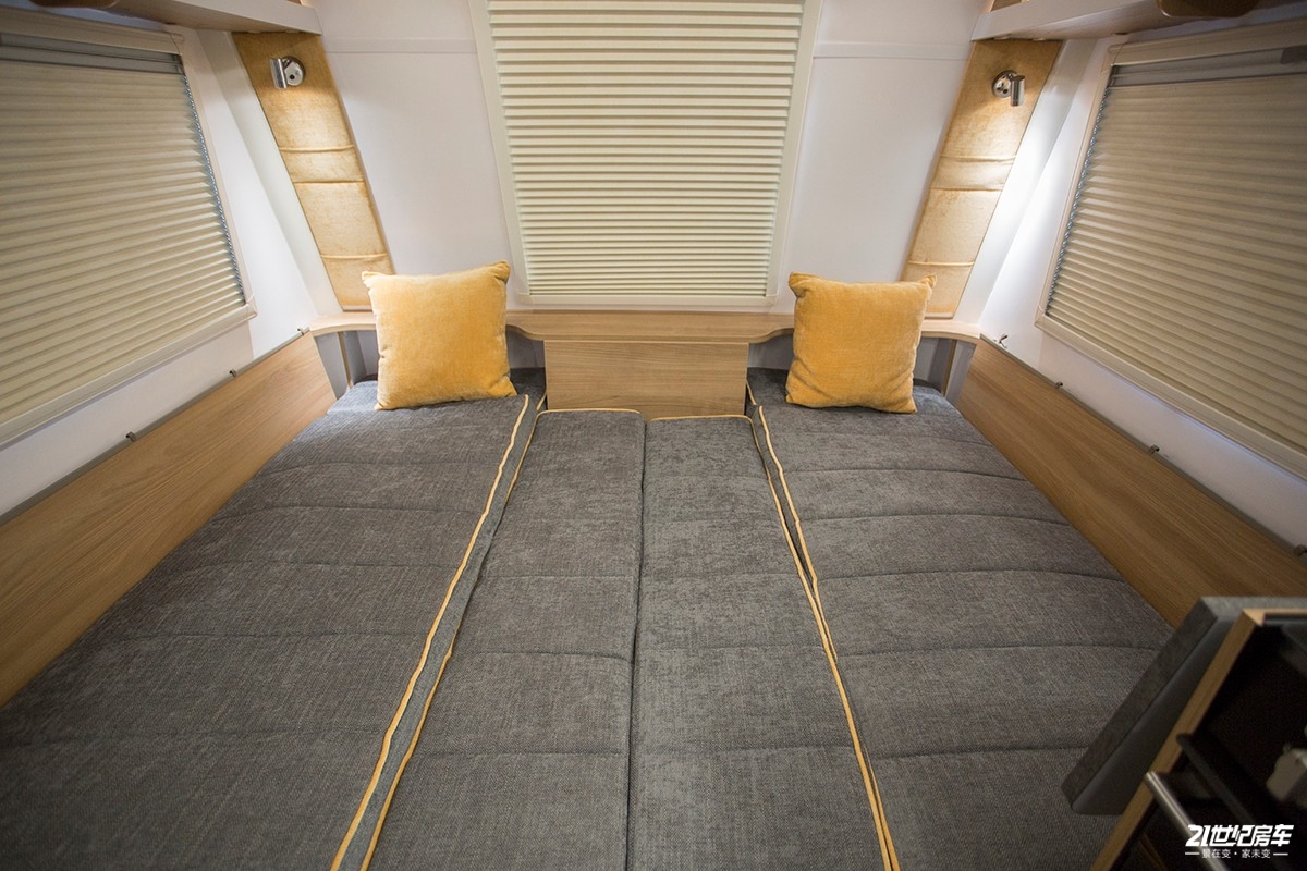 英国百丽d4,发现4拖挂式房车