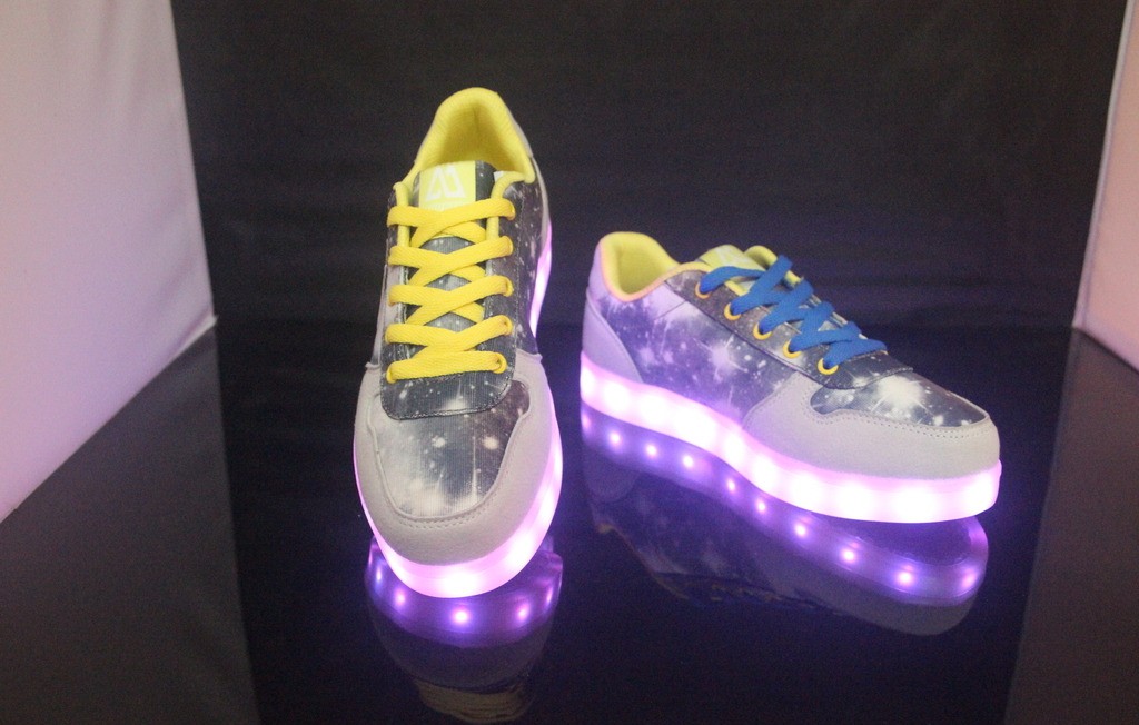 吓死宝宝差点摔了一跤,吓死宝宝了有什么征兆