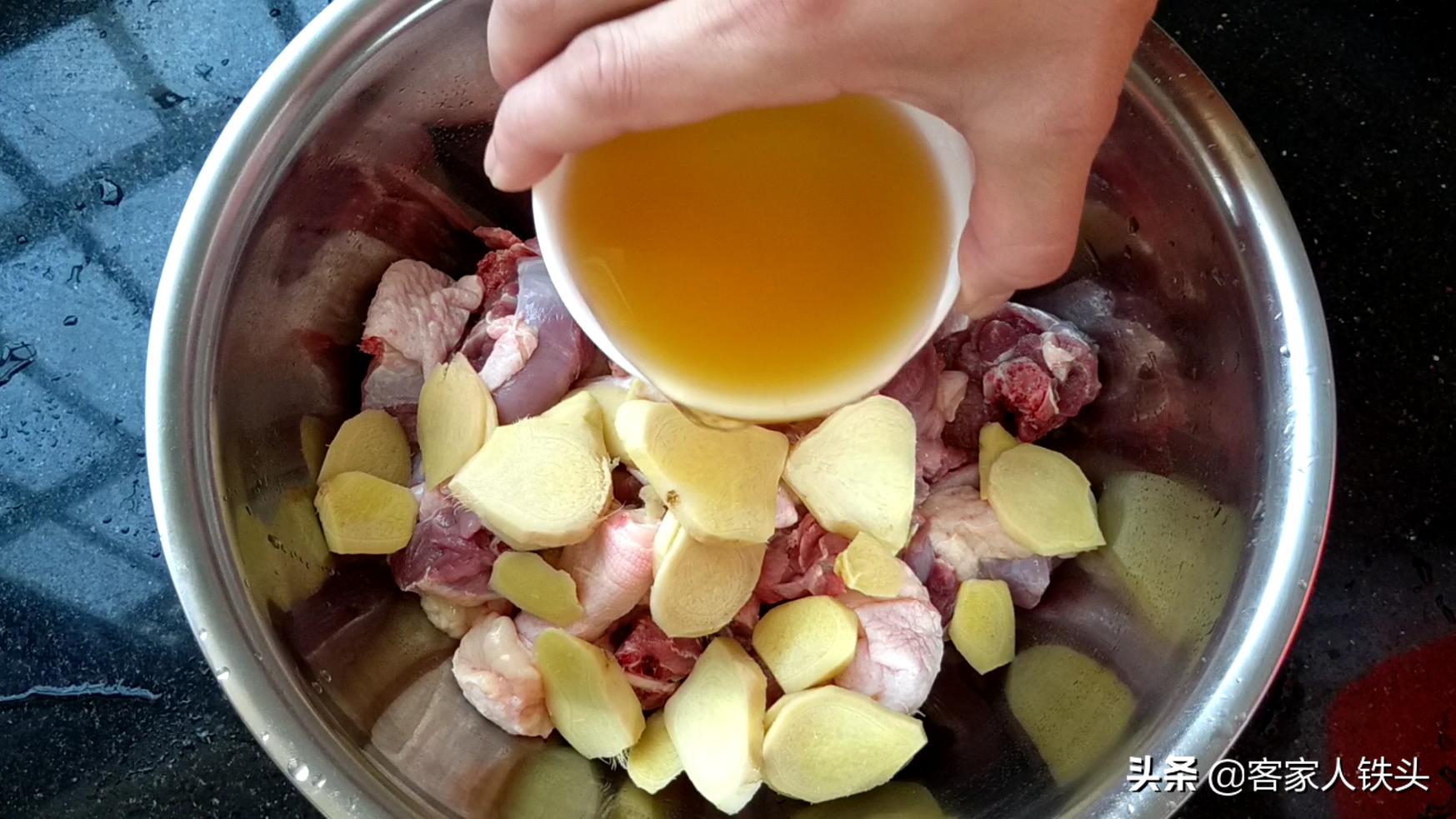 鸭肉好吃的做法一次炒一大盘,鸭肉最好吃的三种做法