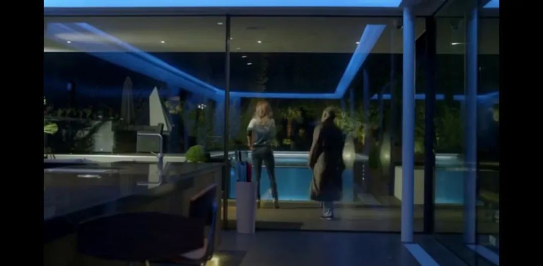 英剧9号秘事全部,英剧9号秘事讲的什么事