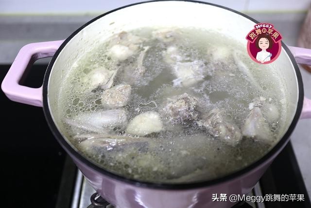 夏天多喝这碗汤清热去火汤汁鲜,夏天要多喝这道汤几分钟一大锅