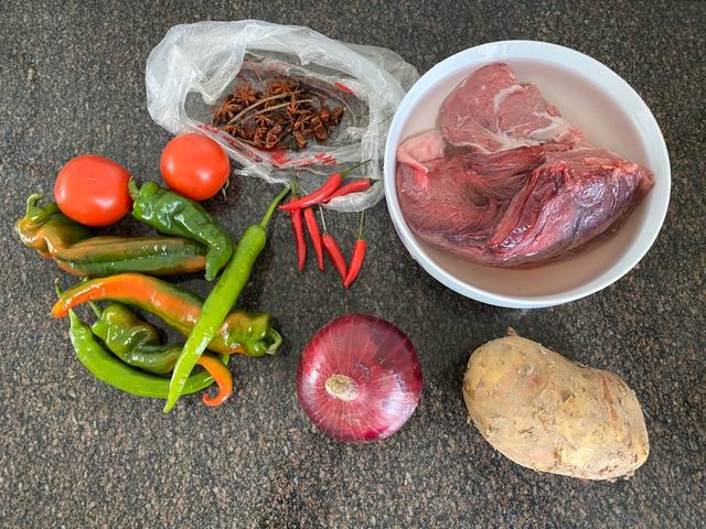 番茄土豆清炖牛肉放哪些调料,土豆番茄牛肉的家常做法宝宝