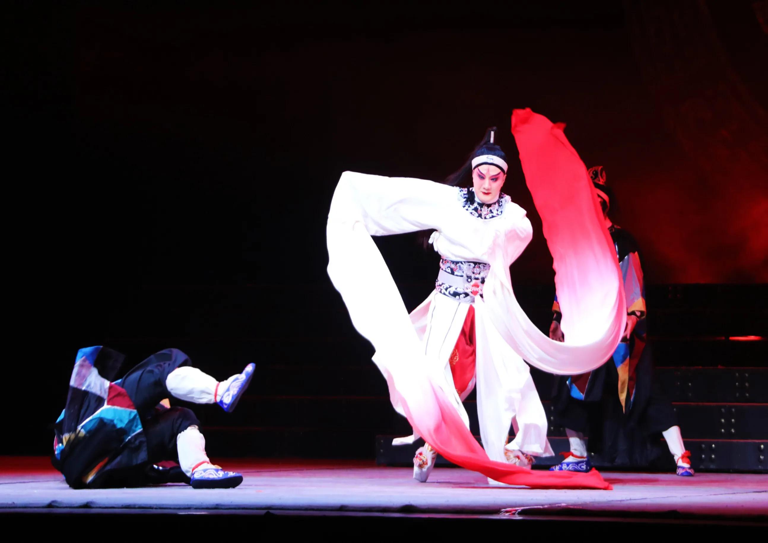 为什么京剧堪称国粹,为什么京剧被誉为我国的国粹