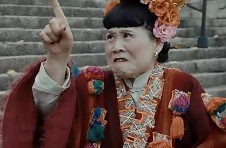 山东村妇登基称帝,建立“大圣王朝”,号称当代“武则天”