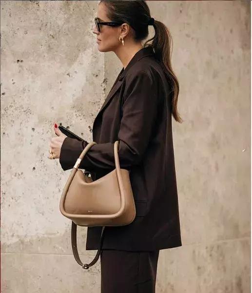 boyy包包是什么牌子名,boyy包包中国有专卖店吗