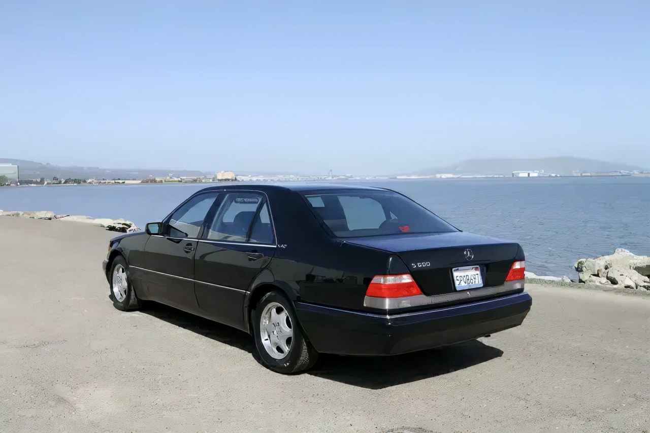 德系高颜值四门轿跑,虎头奔s600