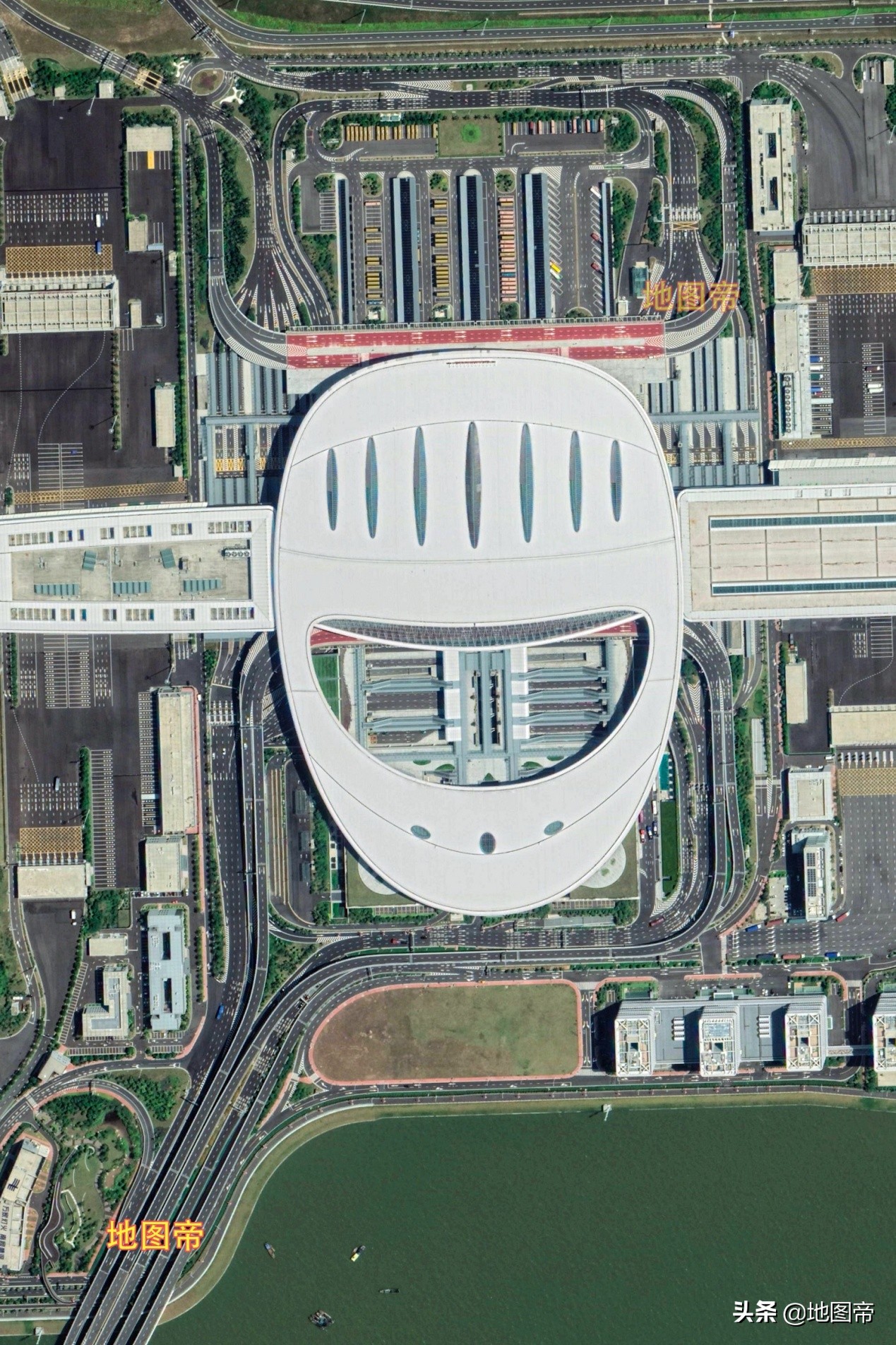 港珠澳大桥谁提议建设,港珠澳大桥建设的目的