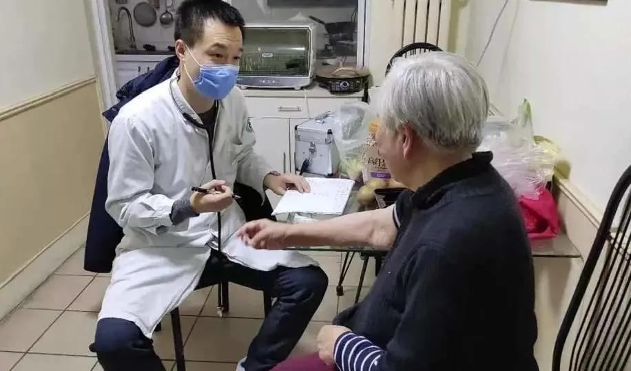 为民服务零距离主动上门解民忧,便民服务新举措暖心暖意解民忧