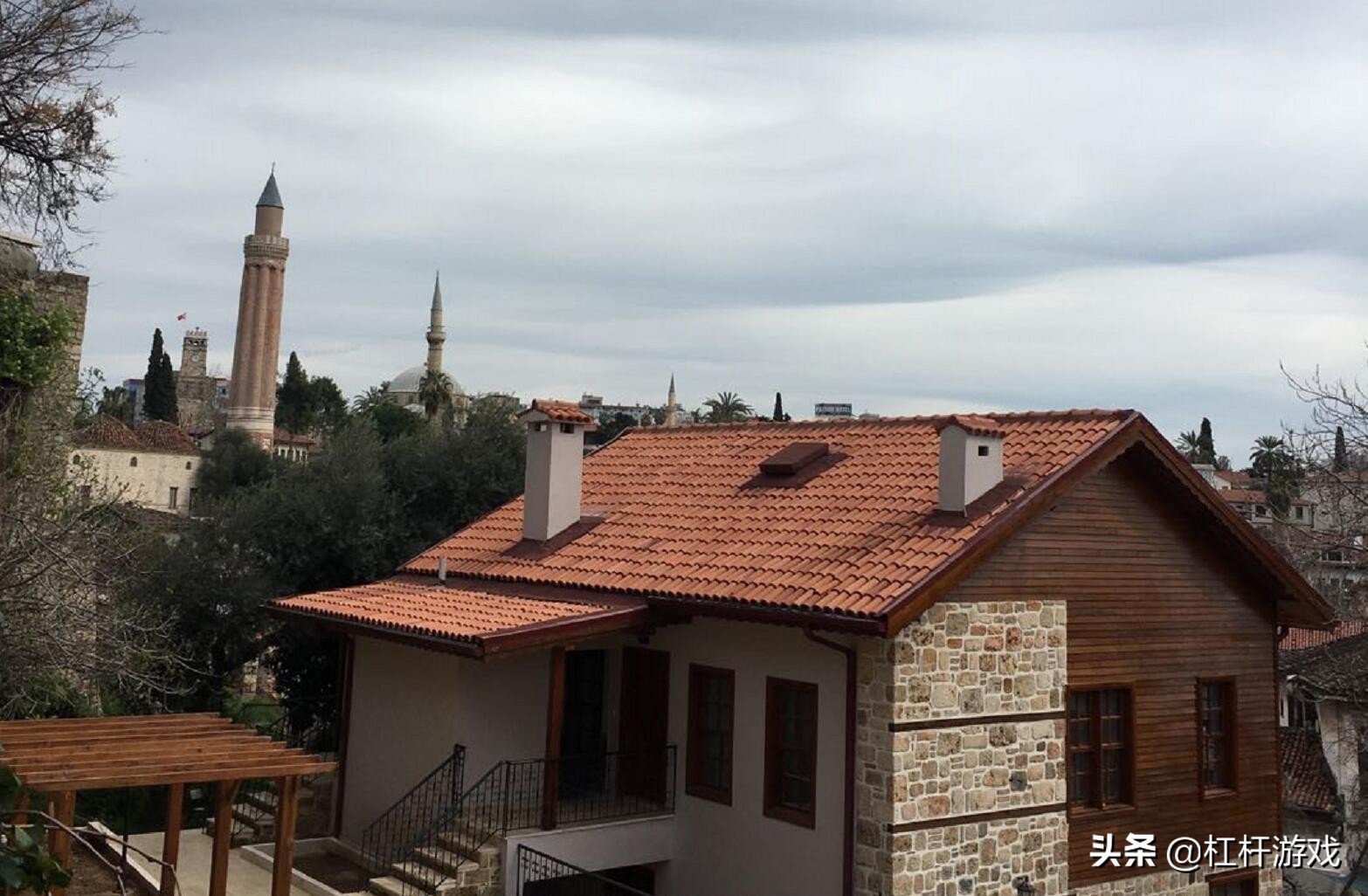 海航重组背后：方大碳素营收下滑，特钢震荡，东北制药利润极低…