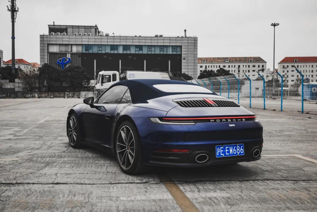 开911敞篷车上街是什么感受,北京适合开911敞篷吗