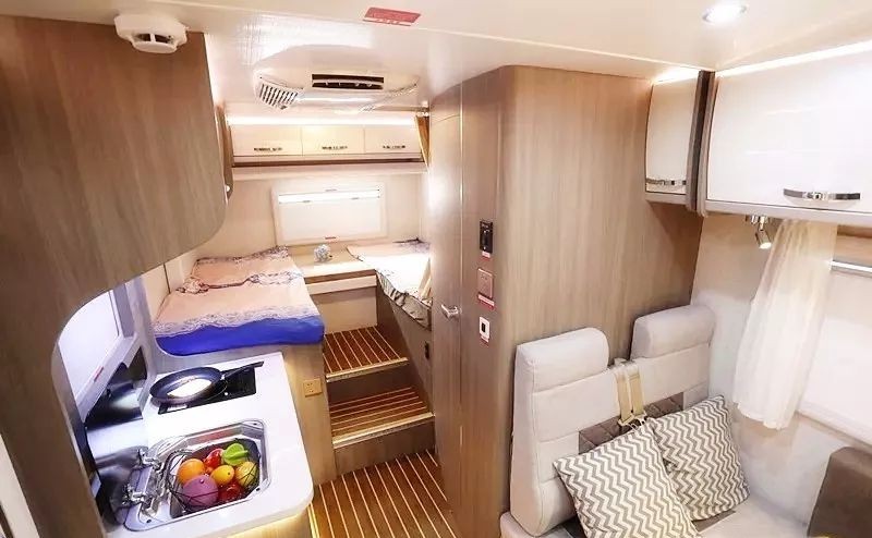 澶у瀷鏅鸿兘鍌ㄥ瓨浠撳簱,椋炵鎴胯溅ad02