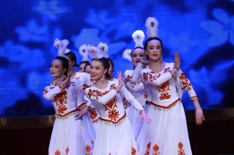 *疆新**兵团四师可克达拉市举办庆祝中国*产党共**成立100周年专题晚会暨职工文艺汇演颁奖晚会