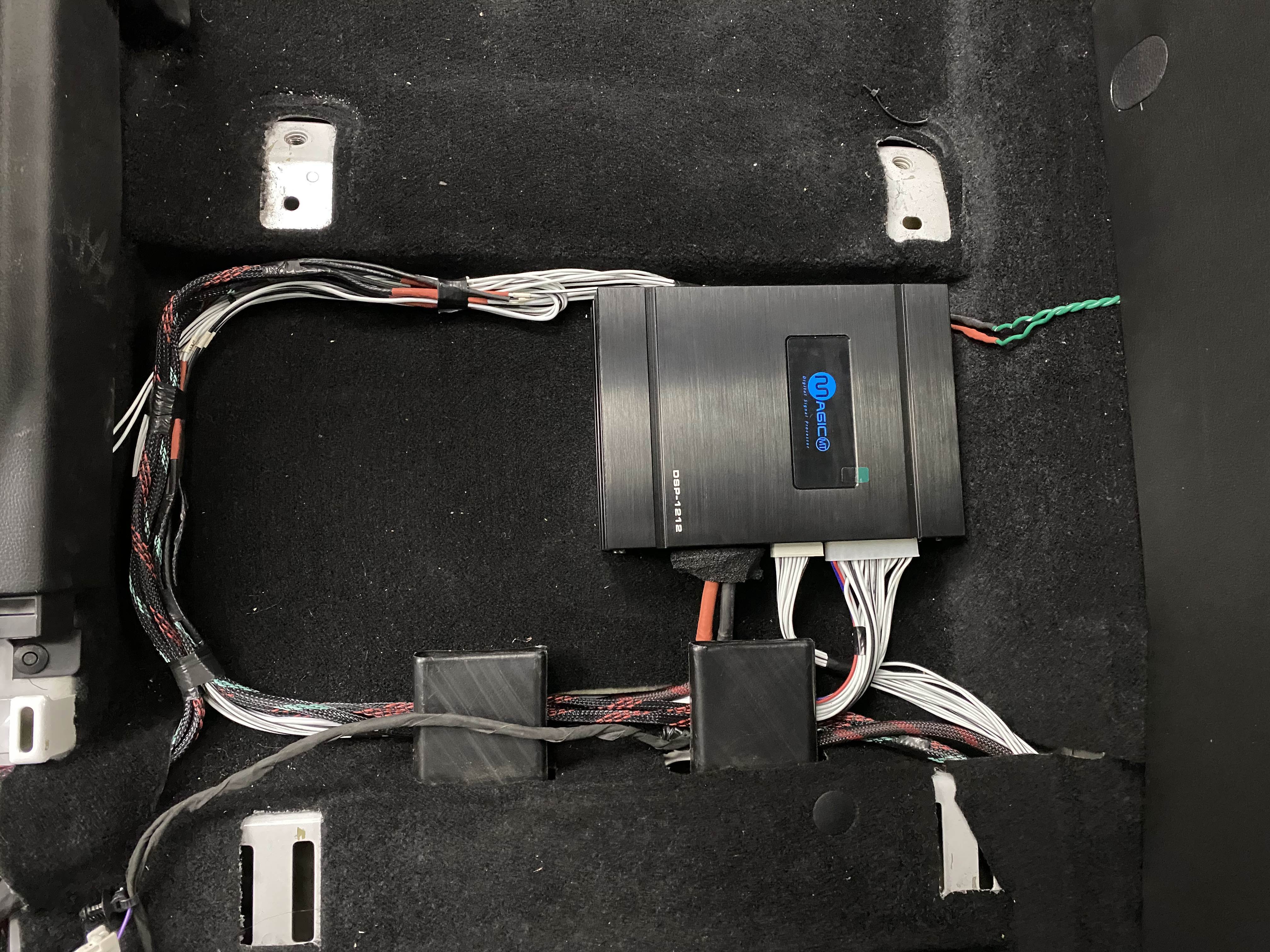 倒模工艺很nice宝骏360汽车音响改装美乐福X5+中低音倒模工艺