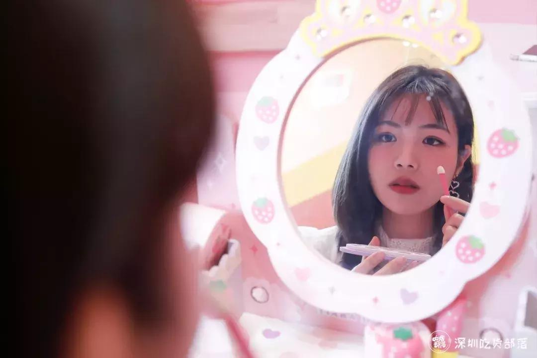 深圳第①家孟菲斯风下午茶店，瞬间就被圈粉粉粉粉粉了