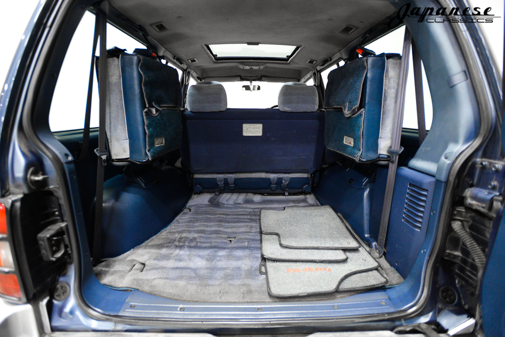 国外91年二手三菱帕杰罗标配电子悬挂20年前就能调整驾驶模式