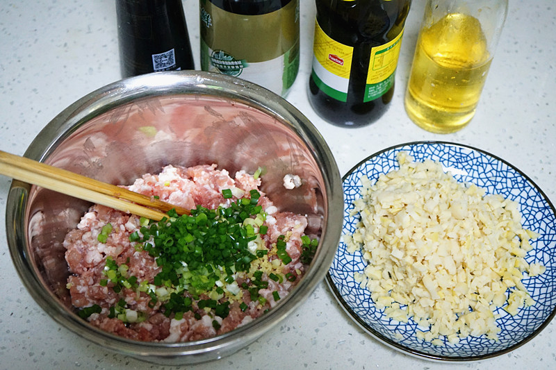 鲜肉包怎么做好吃不腻,我和家人爱吃的美食