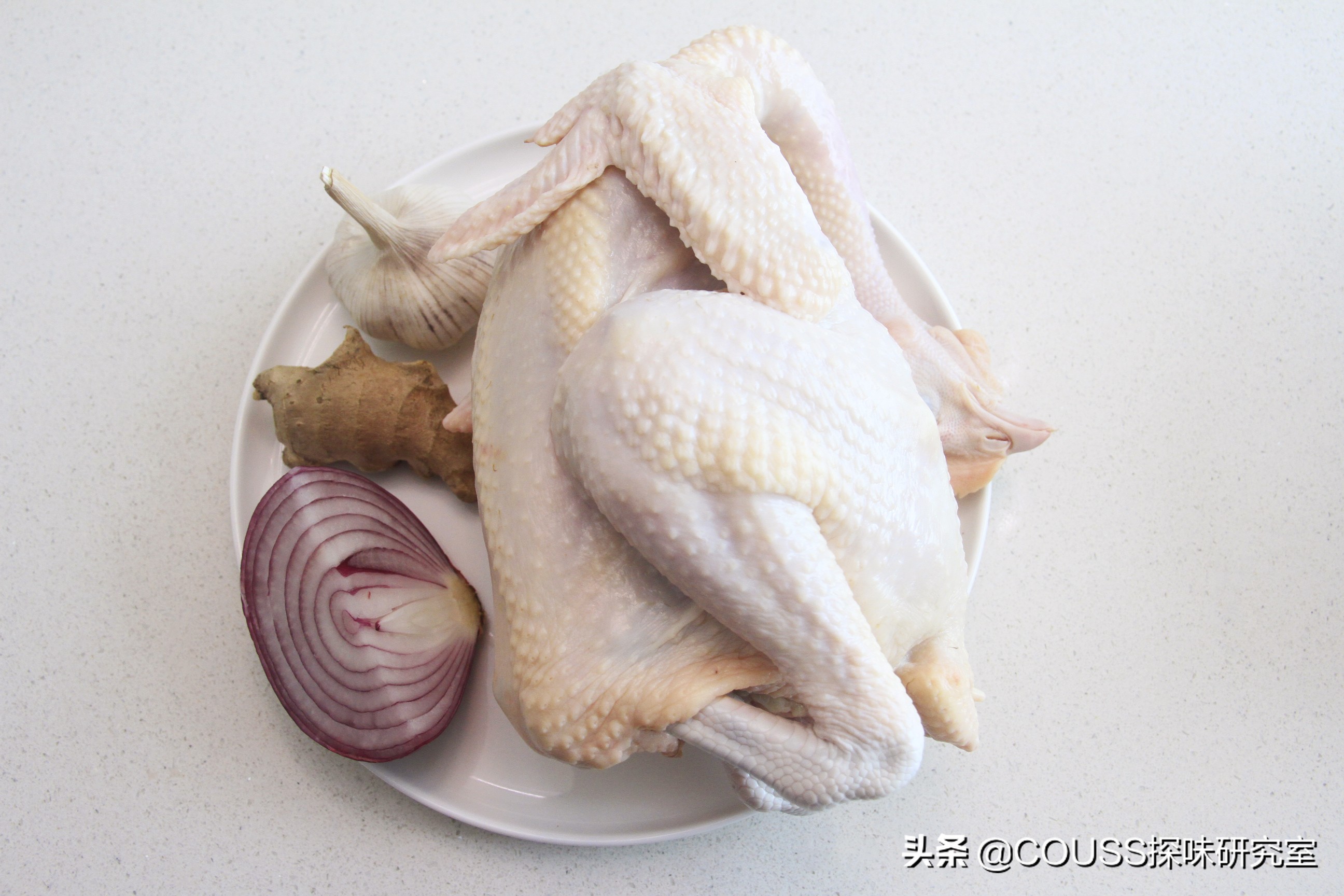 烤全鸡能烤熟吗,碳烤全鸡外脆里嫩