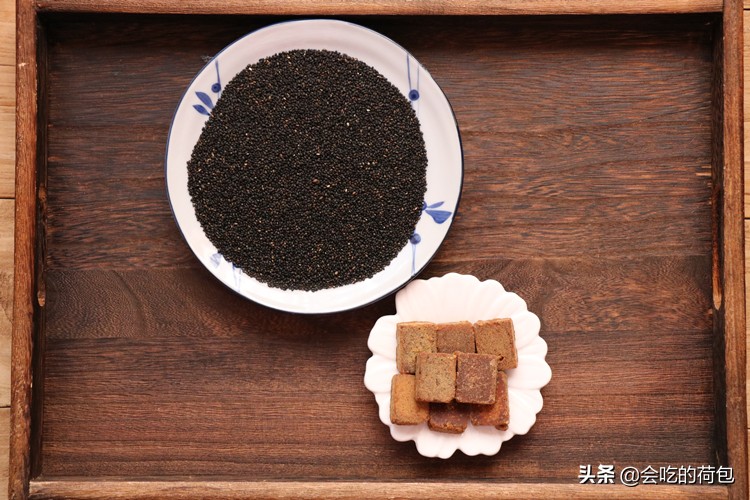 吃黑芝麻好处多，教你懒人做法，做一次吃半个月，随吃随取真省事