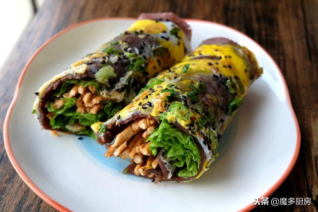 教你煎饼果子的做法,色香味俱全的煎饼果子