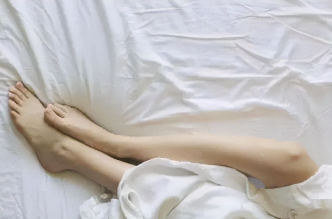 女性睡觉时,不穿内衣和*裤内**会有什么影响?可以了解下