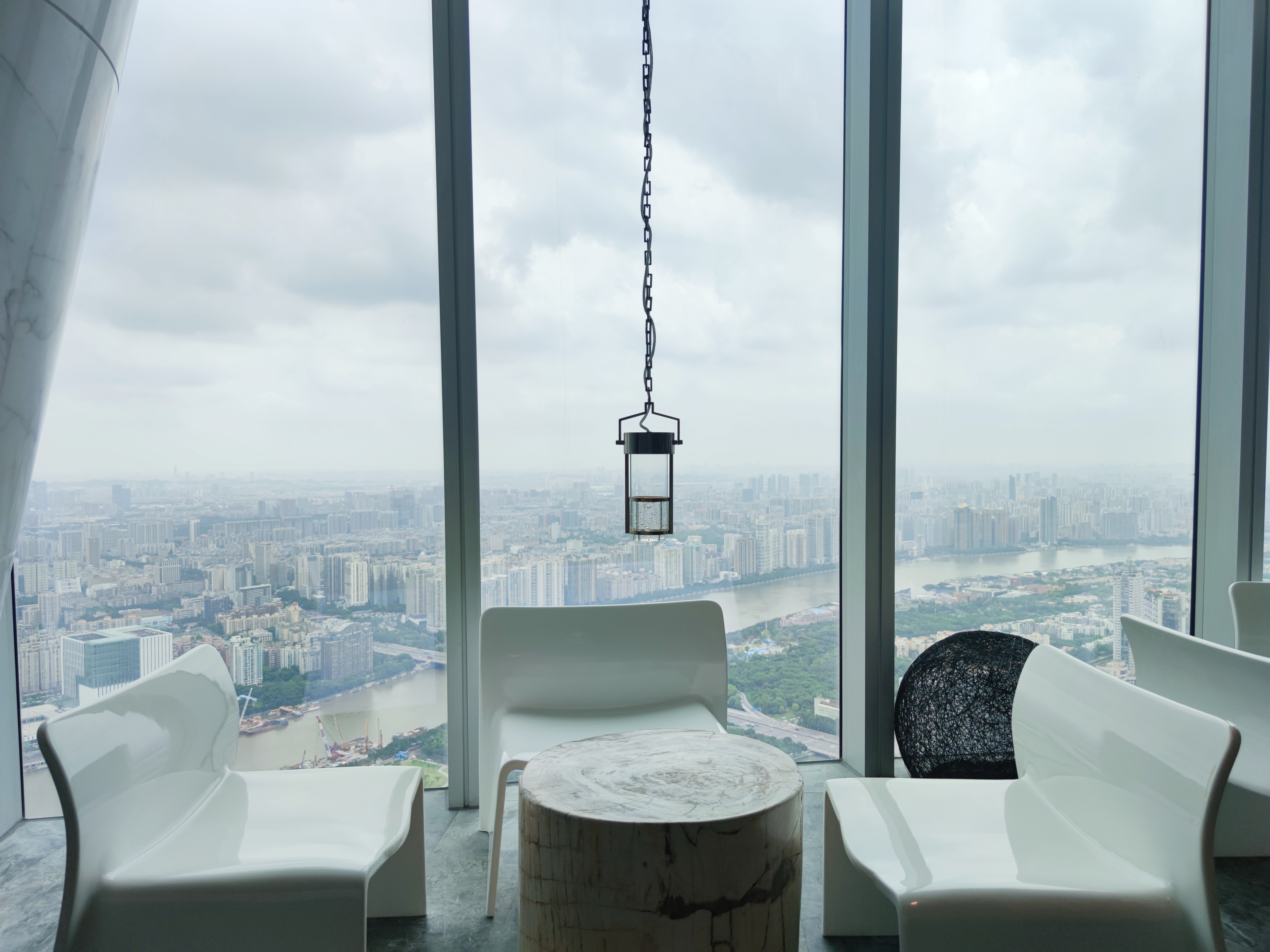 人均300酒店,人均300左右的带泳池酒店