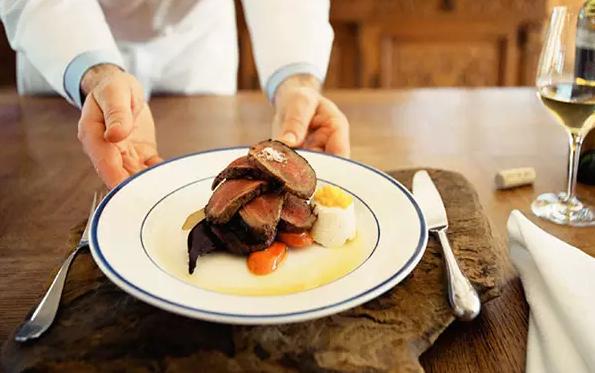 女人就像品红酒,女人如红酒文章