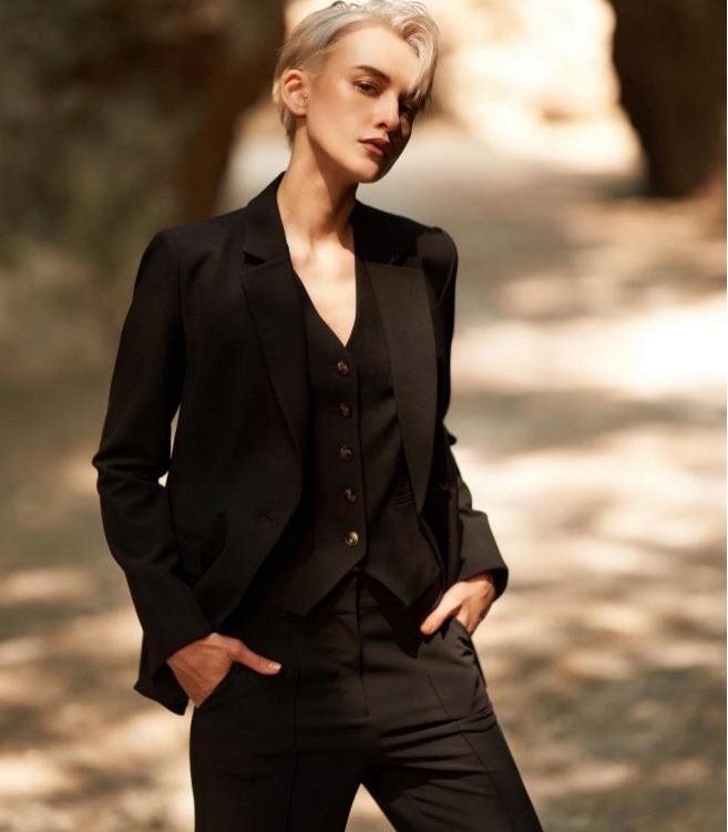 lavinia品牌2021,lavinia风格服装