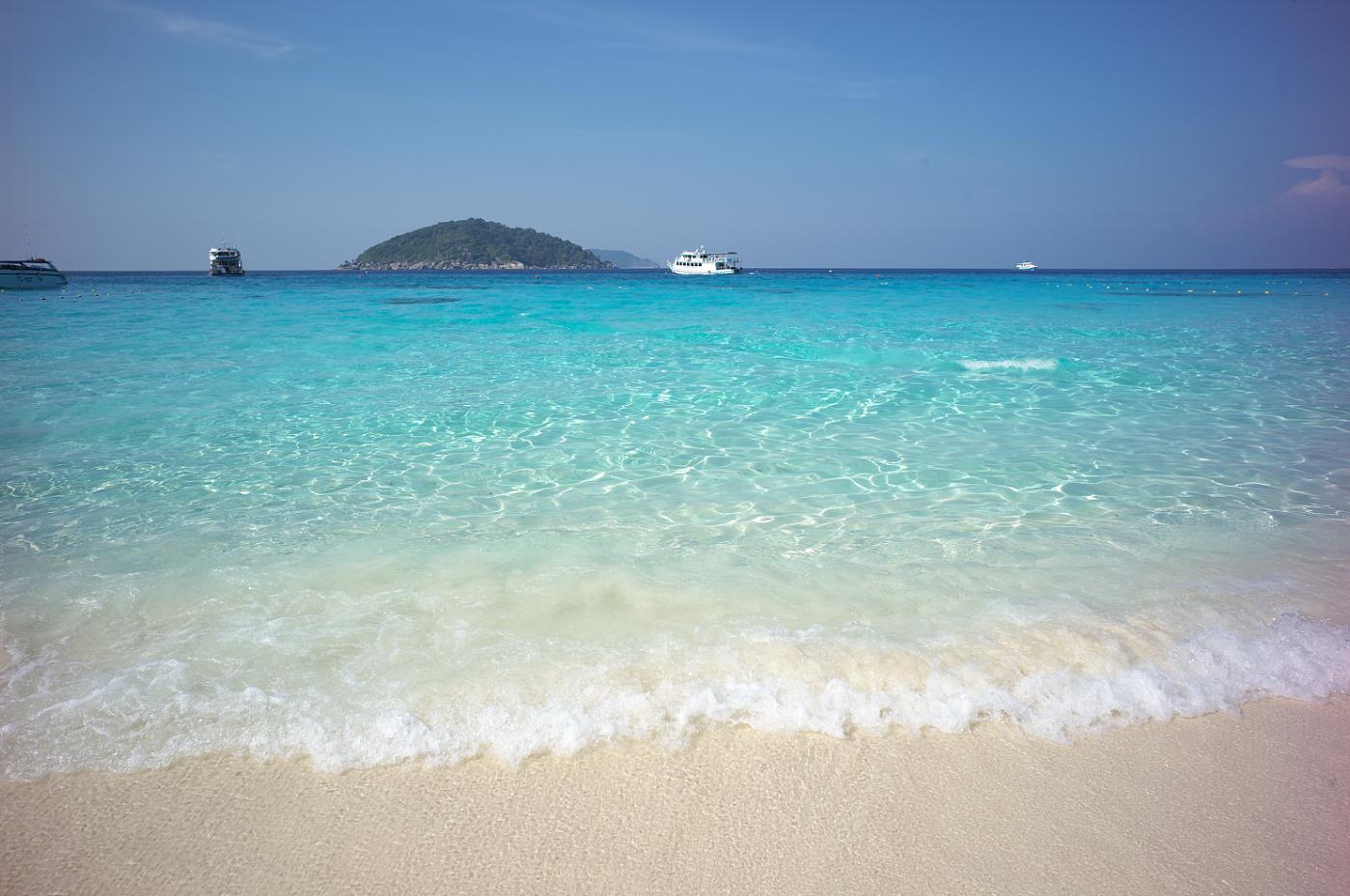 泰国普吉岛斯米兰岛旅游攻略,泰国旅游普吉岛的夏天皮皮岛浮潜