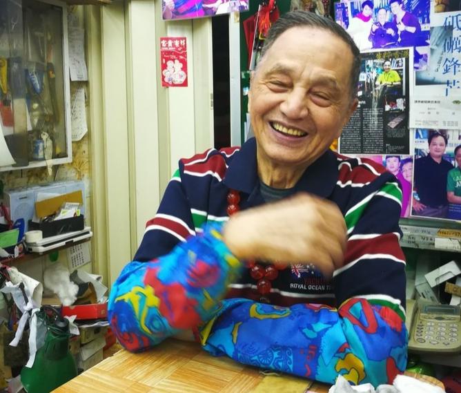 香港刀王陈华记的菜刀,中国80岁刀王