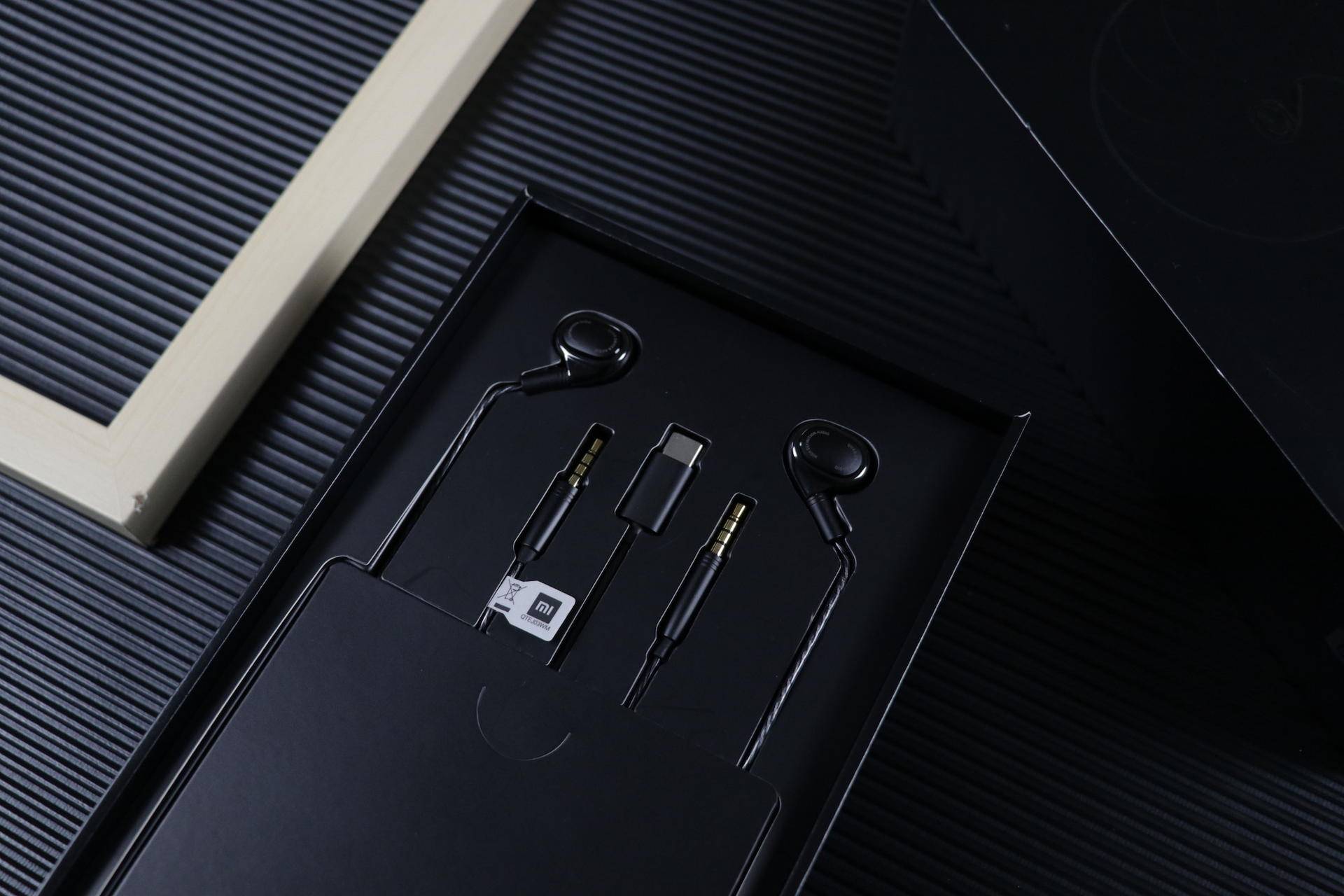 小米耳机圈铁和双动圈哪个好,小米圈铁pro和小米双动圈耳机测评