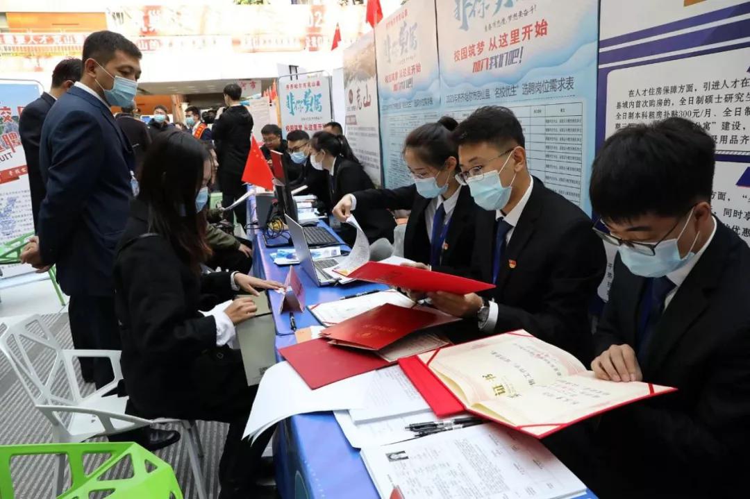 齐齐哈尔克山英才,齐齐哈尔市百花齐放