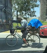 搞笑gif趣图妹子你别闹了,搞笑gif趣图妹子你这笑容太魔性了