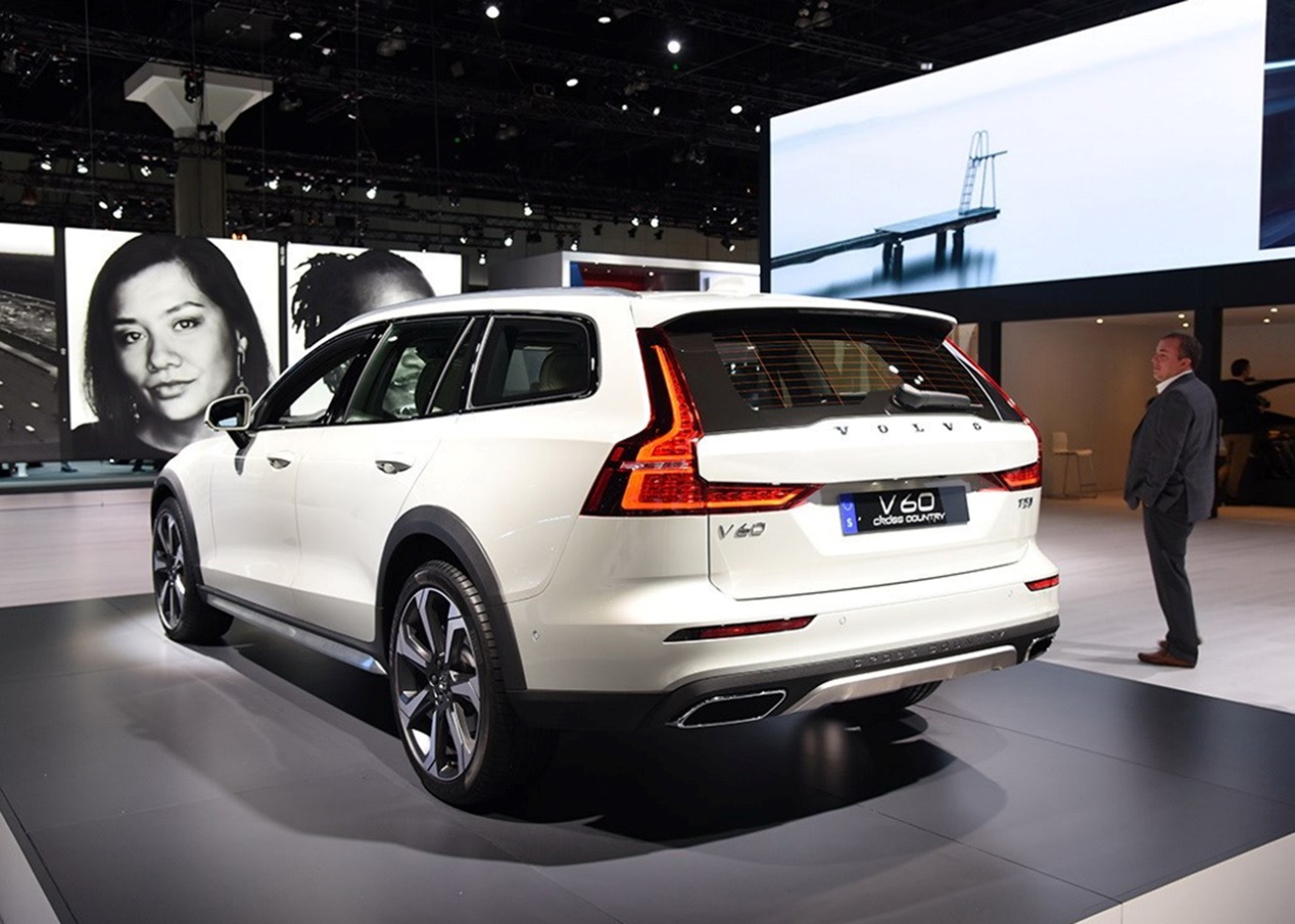 全新沃尔沃v60实拍图曝光,全新沃尔沃v60曝光