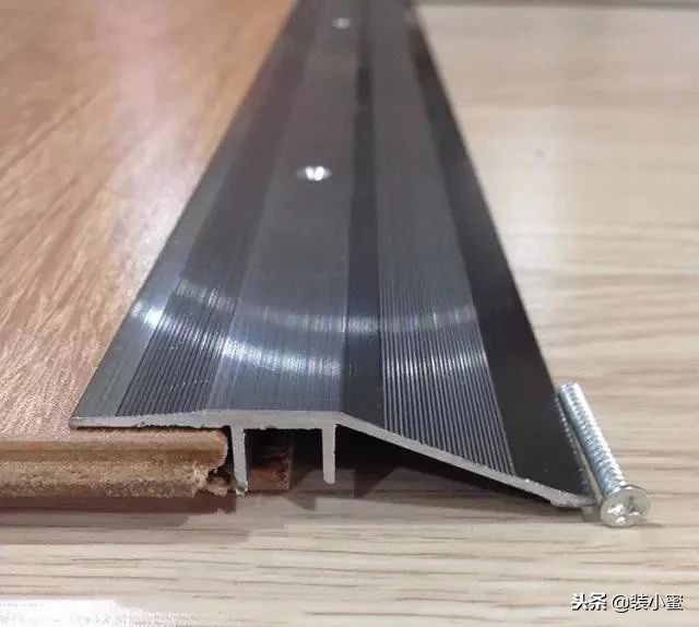 过门石铜扣条,过门石扣条效果图