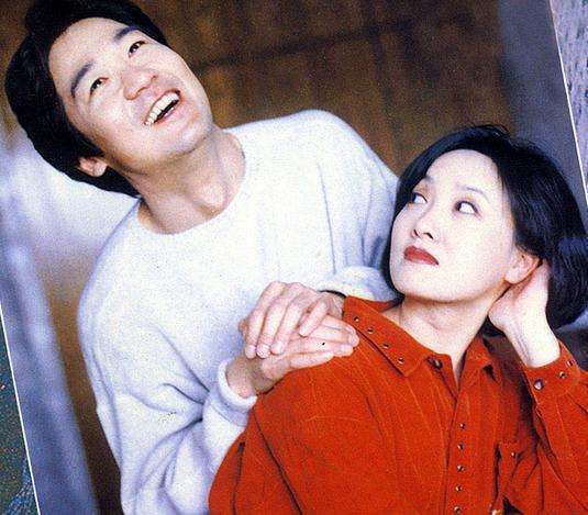 张国立邓婕三十年前vs三十年后,张国立邓婕结婚近三十年补办婚礼