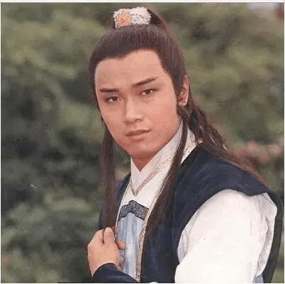 63岁苗侨伟依旧帅气，新剧收视率直达2.2亿！演技“吊打”男主