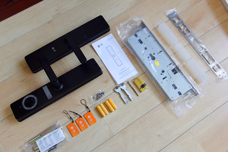 支持远程开门临时密码智能锁,智能密码锁怎样使用门卡开锁