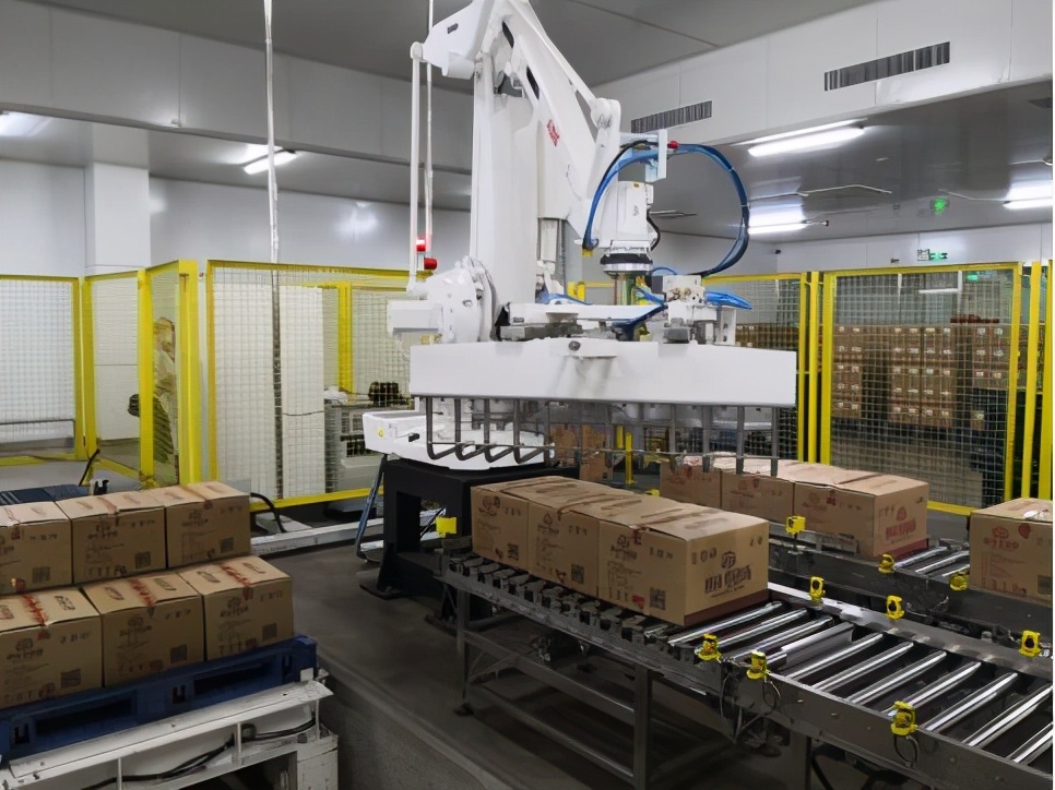 秋林里道斯红肠百年老店,秋林里道斯是中华老字号吗