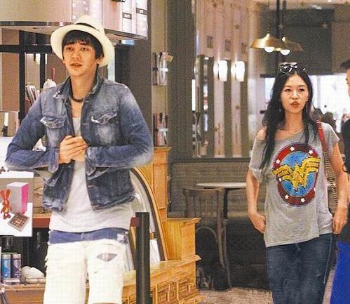 风流倜傥的“信”,肆意游走女人间,49岁和交往17年的女友分手