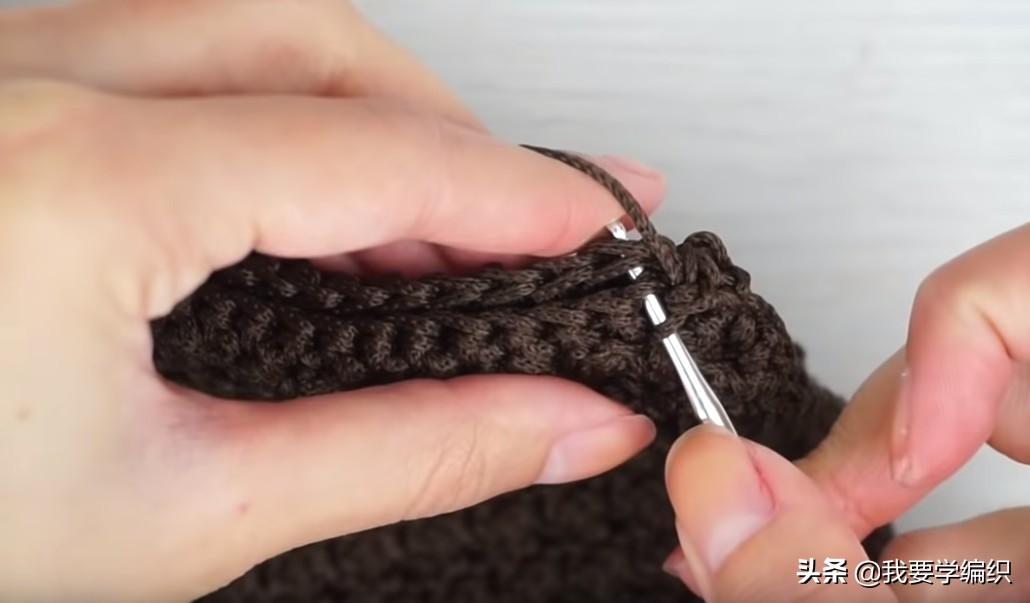 朋友说它比买的包更好看,高级感十足的环保皮草包,自己钩一个吧